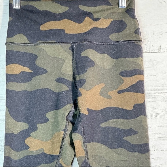 Victoria's Secret PINK Camouflage Ultimate Leggings Full Length Sz Small - Picture 3 of 5